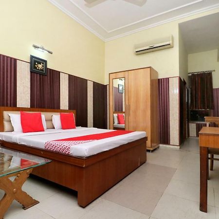 Hotel Oyo 40699 Grand Sokhi Tarn Taran Zewnętrze zdjęcie
