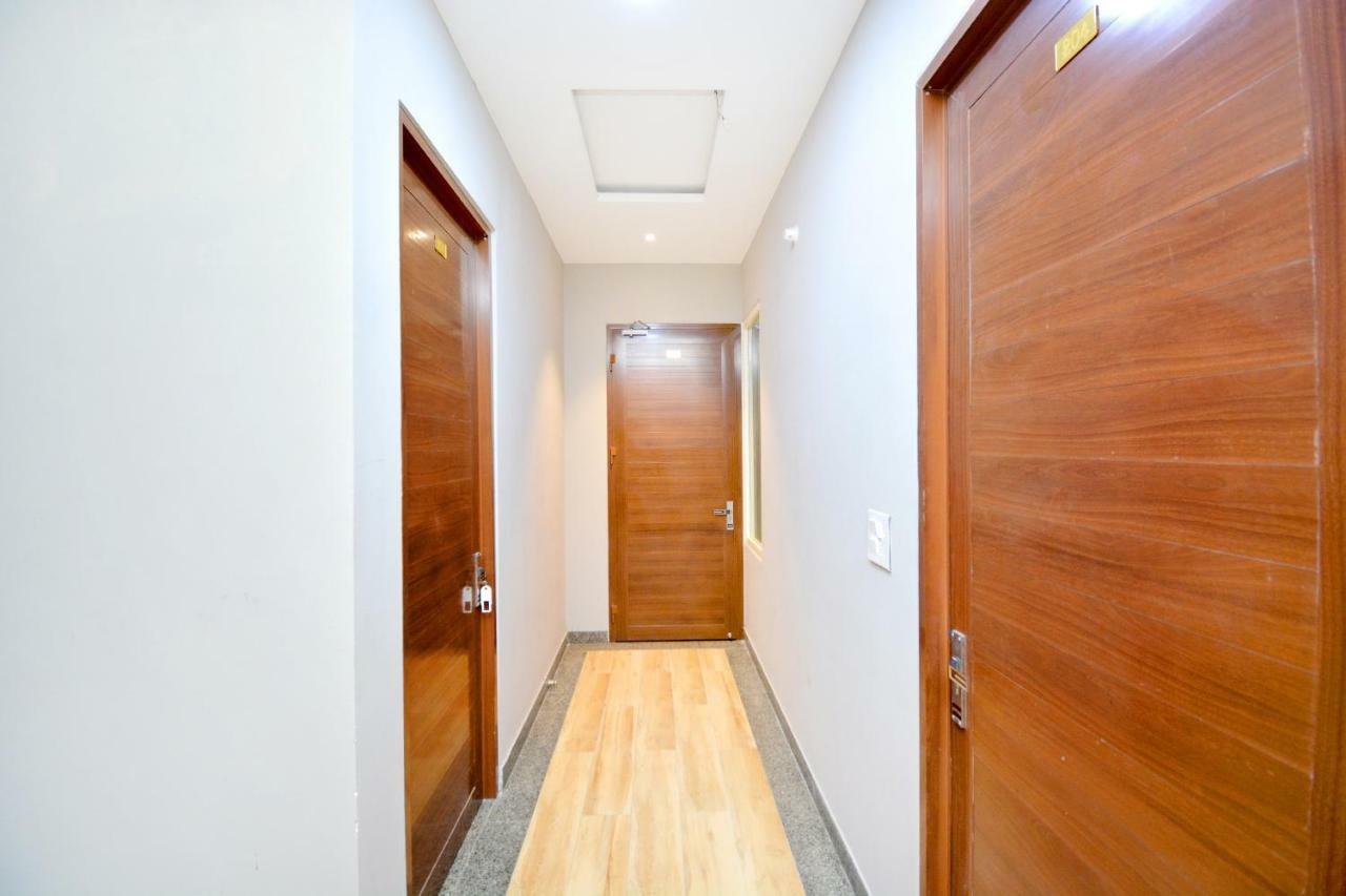 Hotel Oyo 40699 Grand Sokhi Tarn Taran Zewnętrze zdjęcie