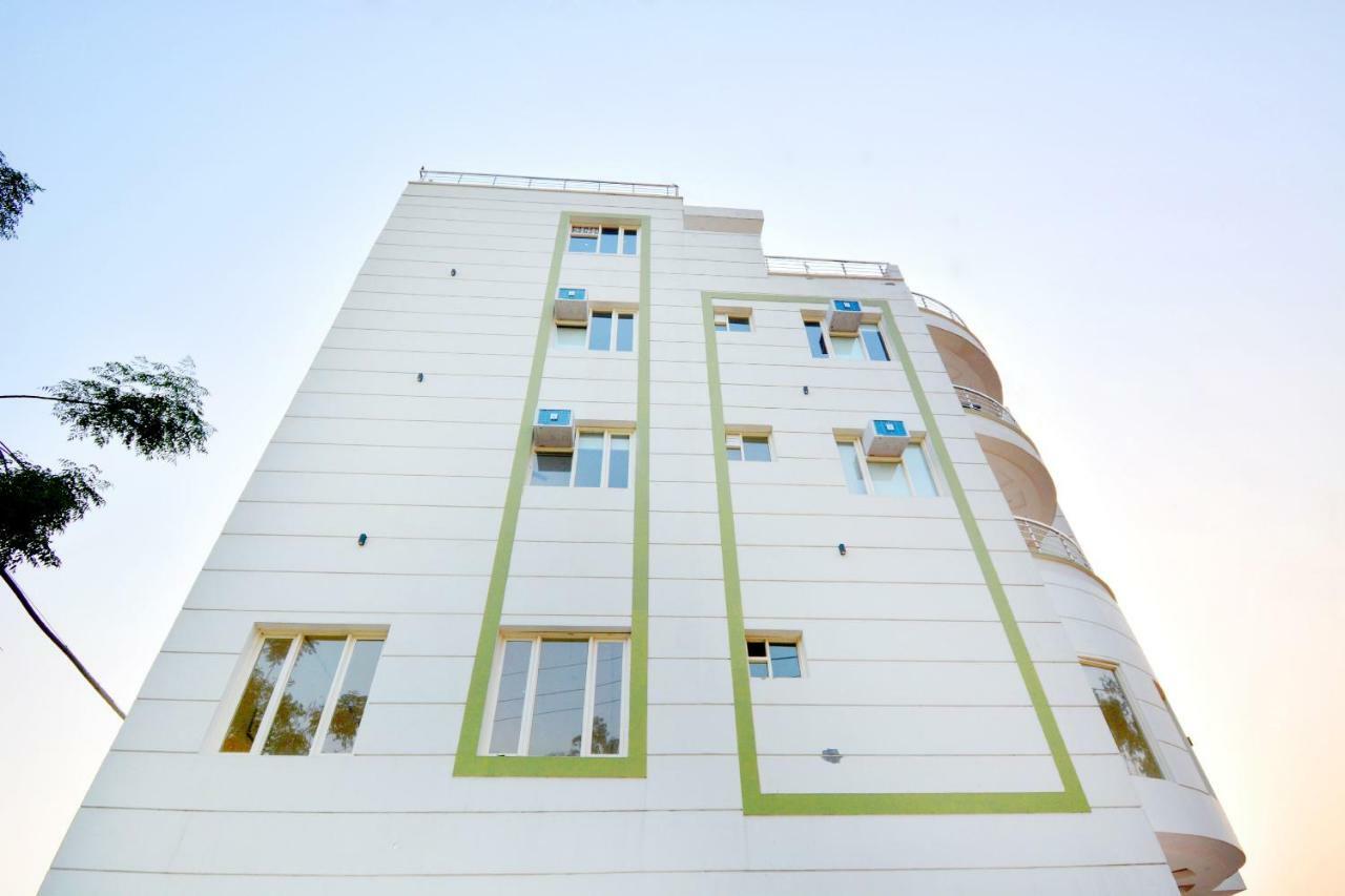 Hotel Oyo 40699 Grand Sokhi Tarn Taran Zewnętrze zdjęcie